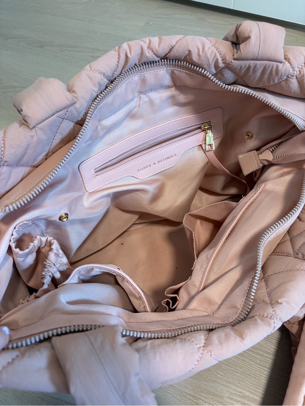 Tote It Blush - Picture 4 of 5